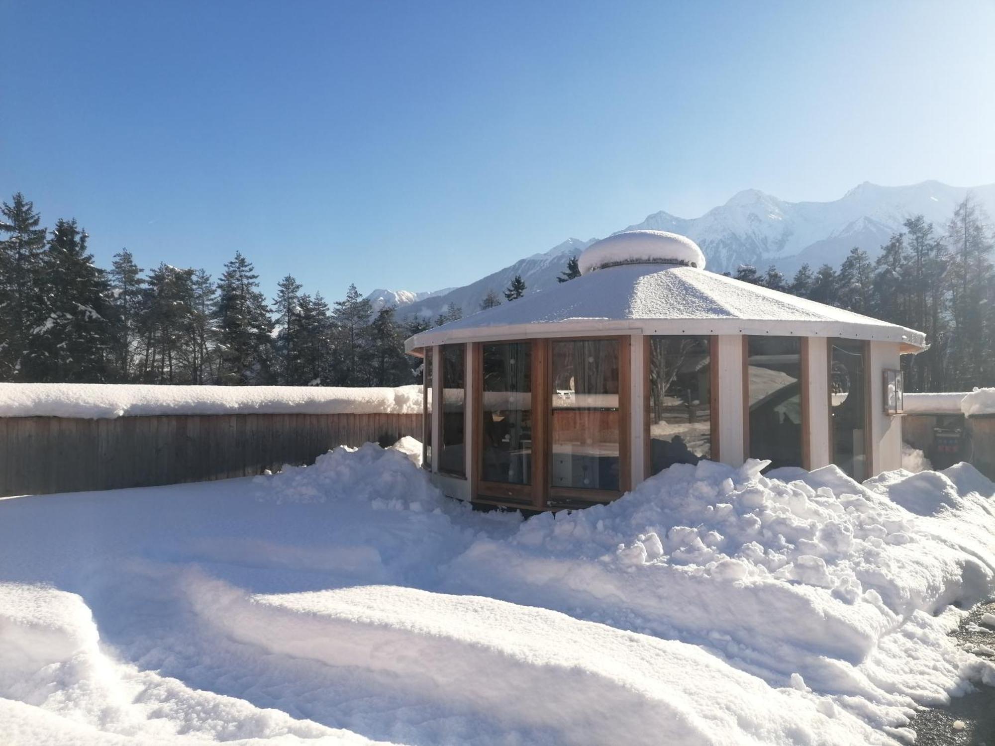 Wildermieming Gerhardhof - Zimmer Glamping Camping מראה חיצוני תמונה